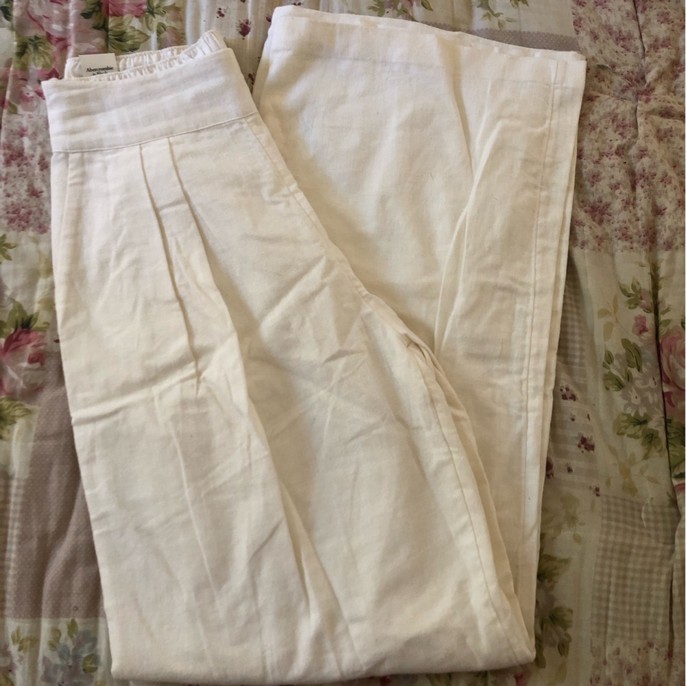 Abercrombie & Fitch Cream linen pants